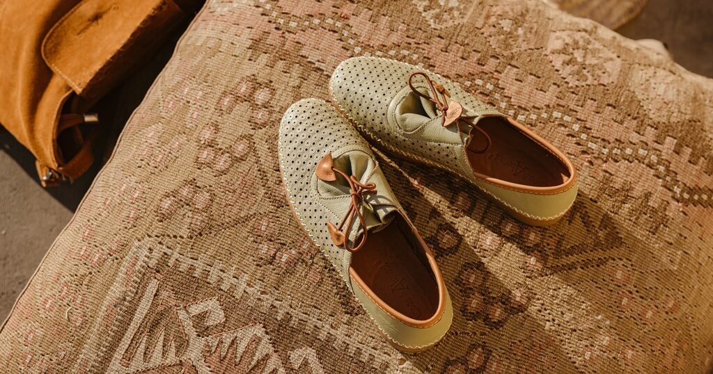 CHAUSSURES