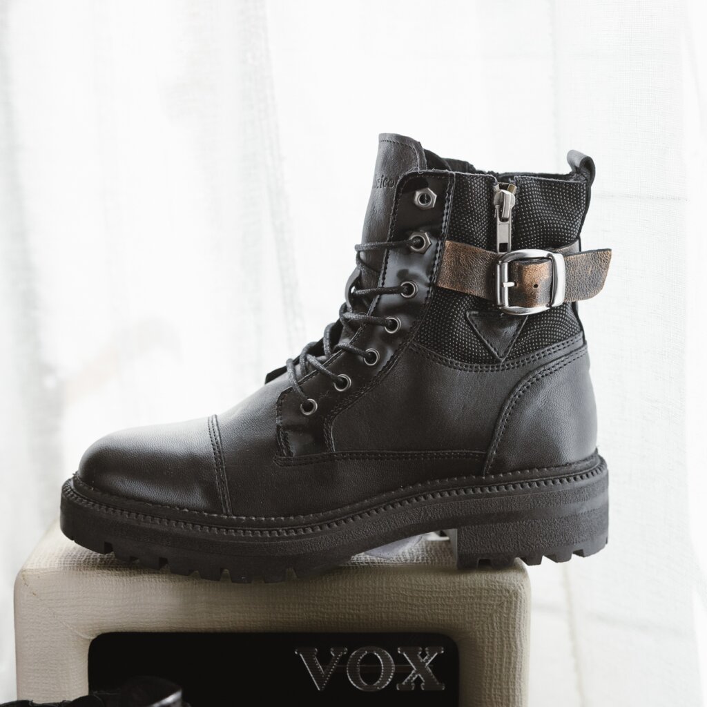 v3289z-noir